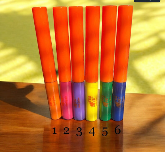 Eye liner de couleurs waterproof et longue tenue